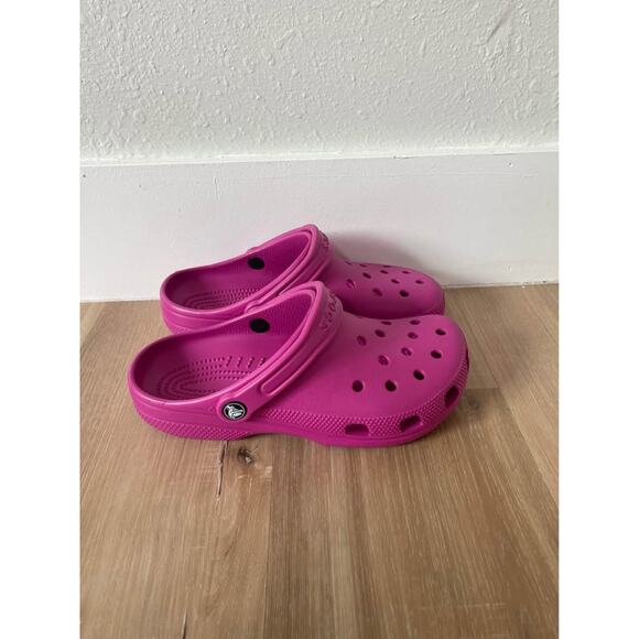 CROCS Shoes - New Women’s Hot Pink Crocs Size 8